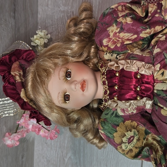 NEW Vintage Doll Retro Toy Collectible - Picture 2 of 8